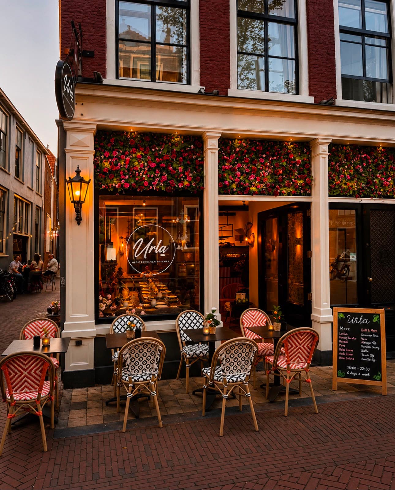 Restaurant Urla on Voldersgracht in Delft at dusk